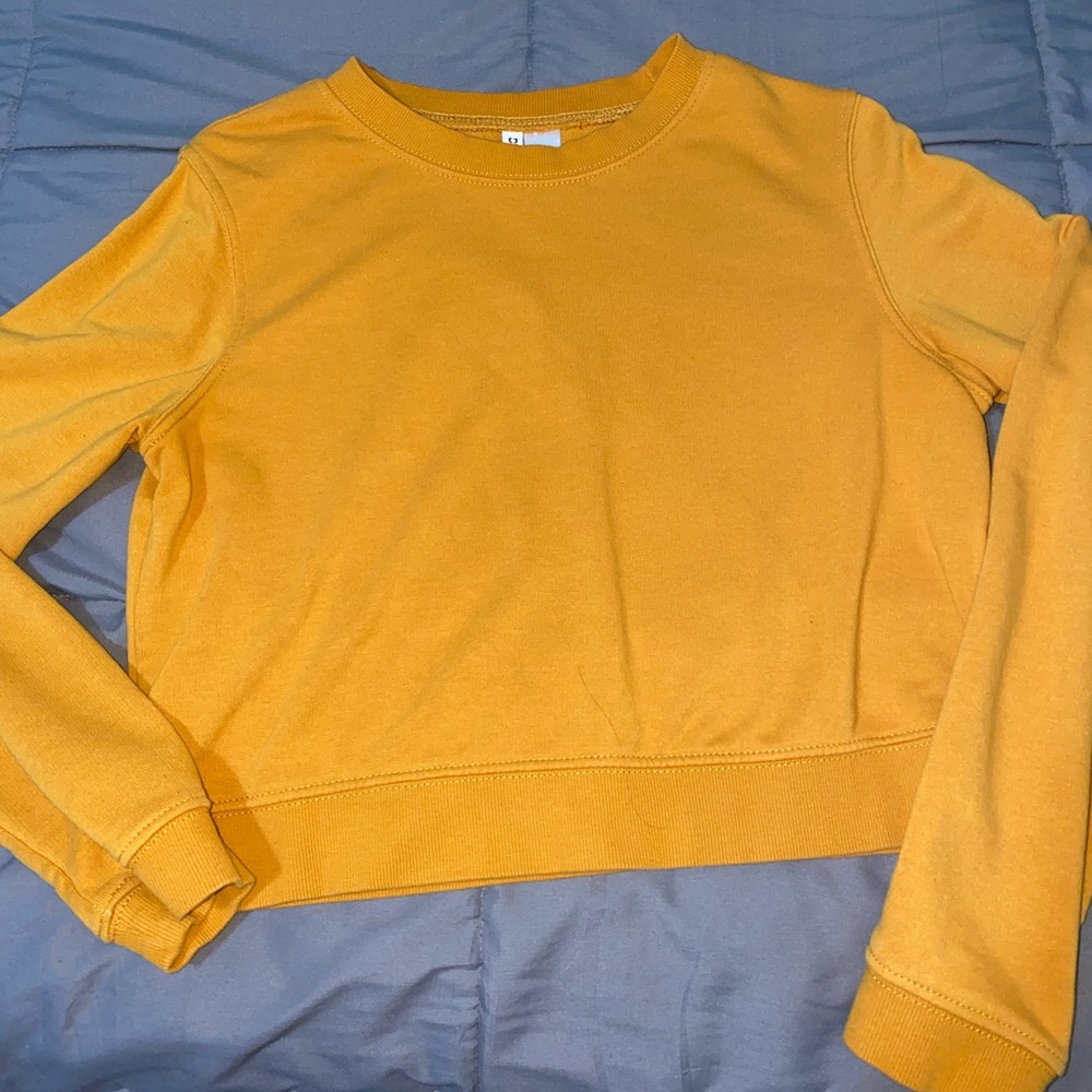 H&M long sleeve - Picture 2 of 3